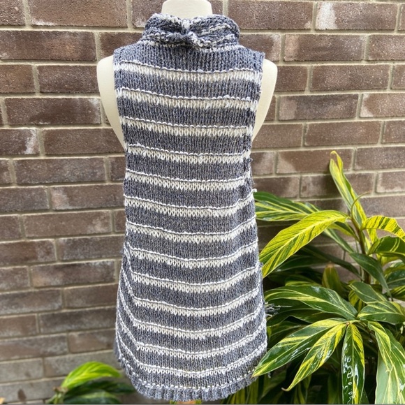 Free People Striped Grey & White Folksong Fringe Knit Boho Cowl Neck Sweater XS - Picture 6 of 10